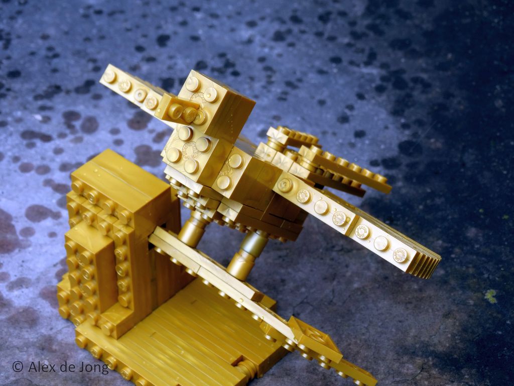 058-new_moc_megabloks_golden_bird.jpg