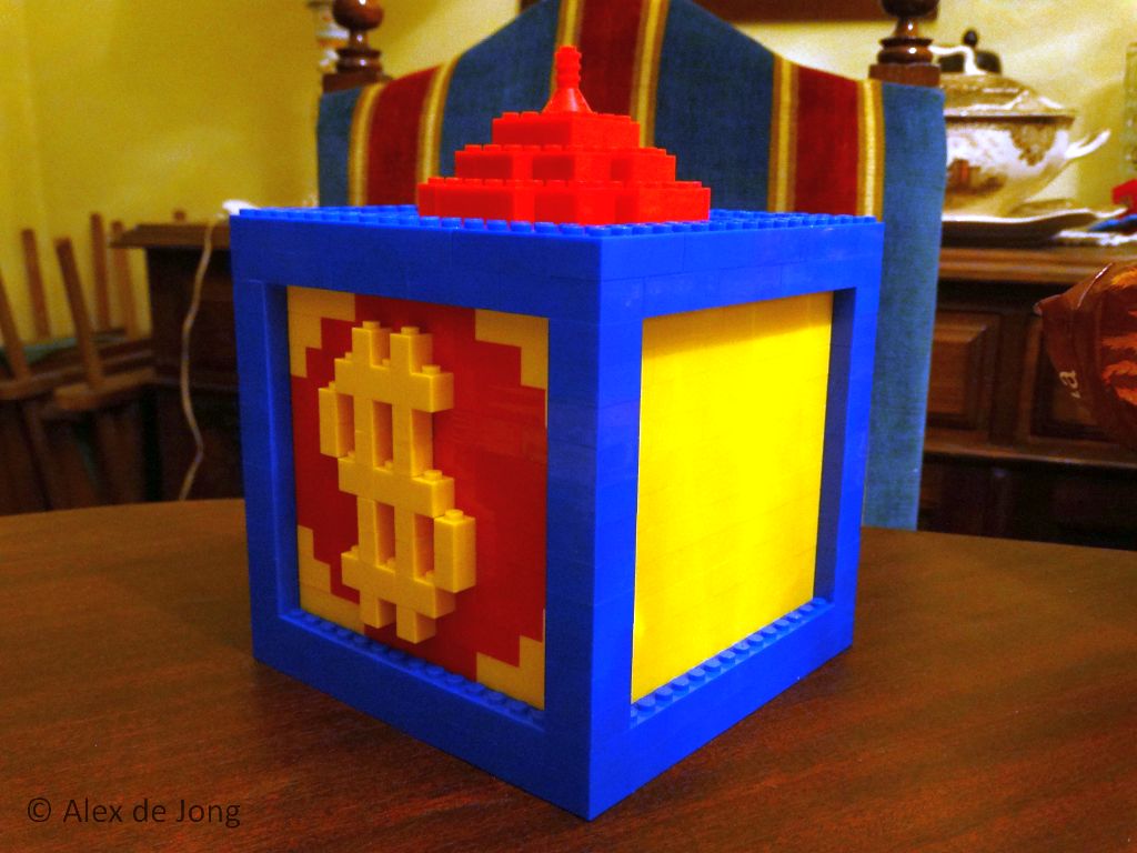081-new_moc_megabloks_scrooge_mcducks_money_bin.jpg