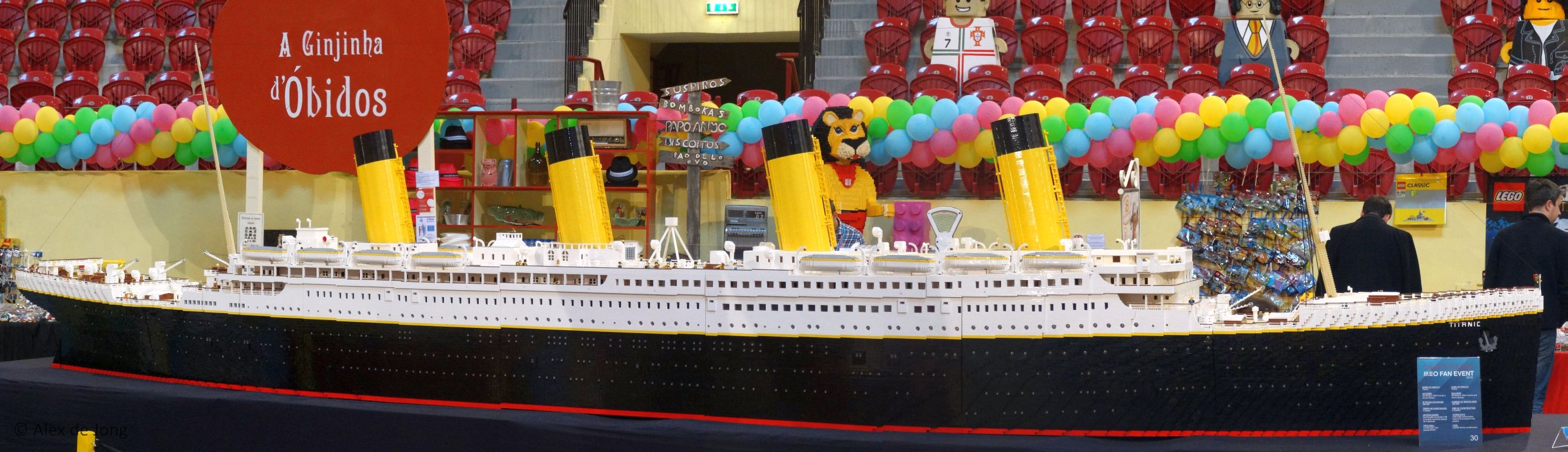 001-titanic.jpg
