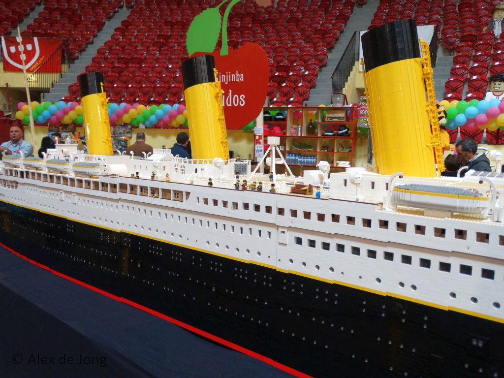 006-titanic.jpg