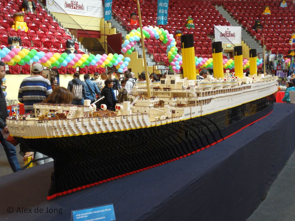 009-titanic.jpg