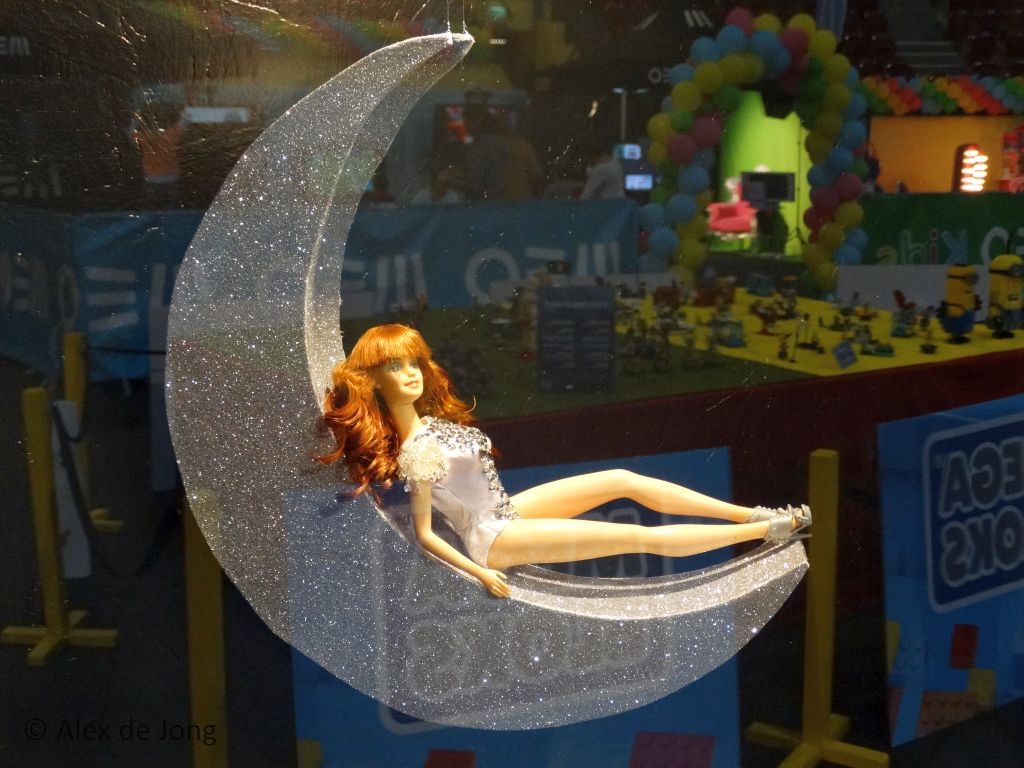 002-barbie.jpg