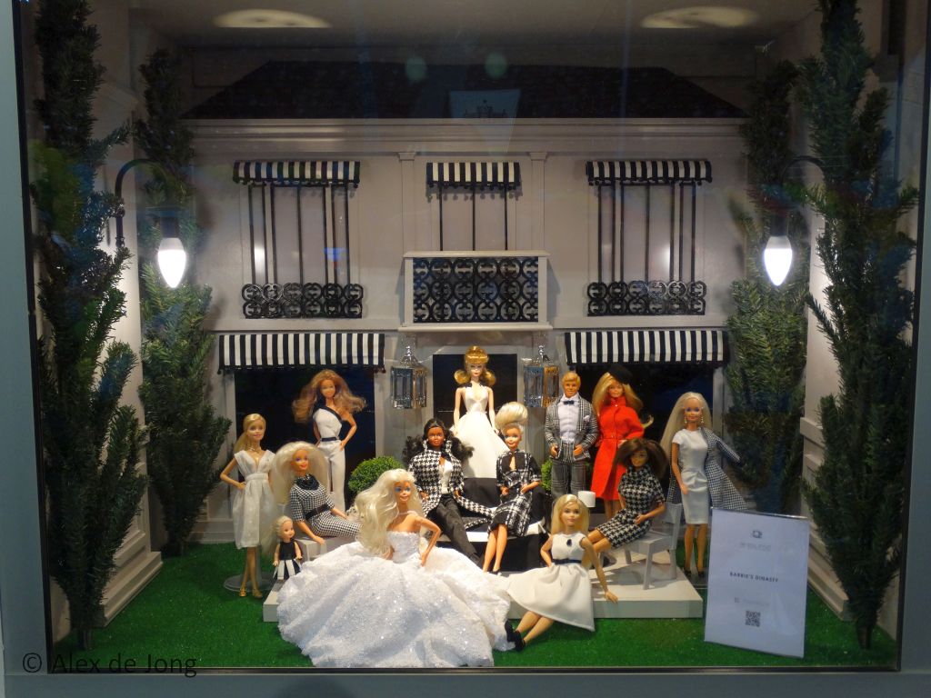 017-barbie.jpg
