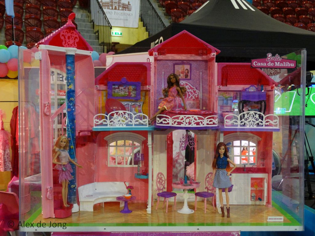 036-barbie.jpg