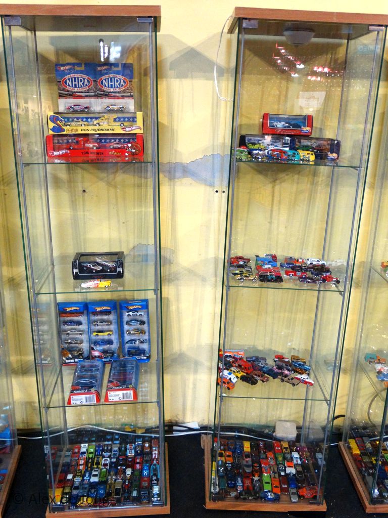 008-hot-wheels.jpg