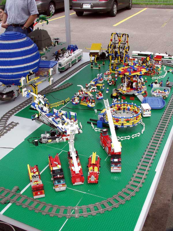carnival_train_layout.jpg