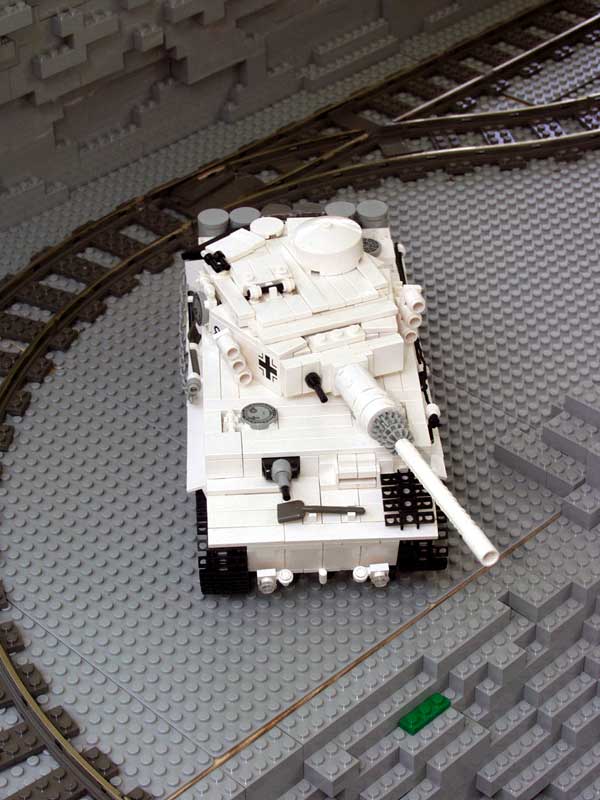 tank_front.jpg