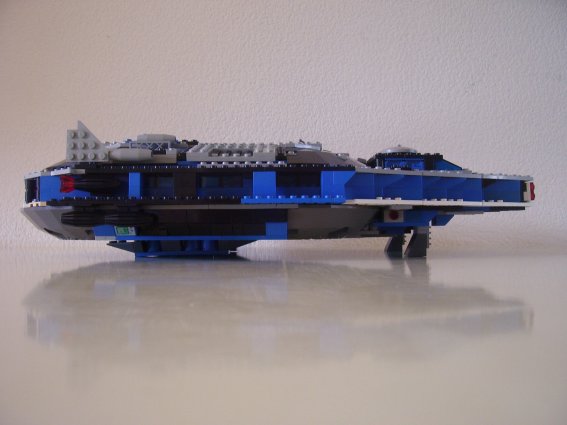 right_side_of_the_restyled_falcon_like_ship002.jpg