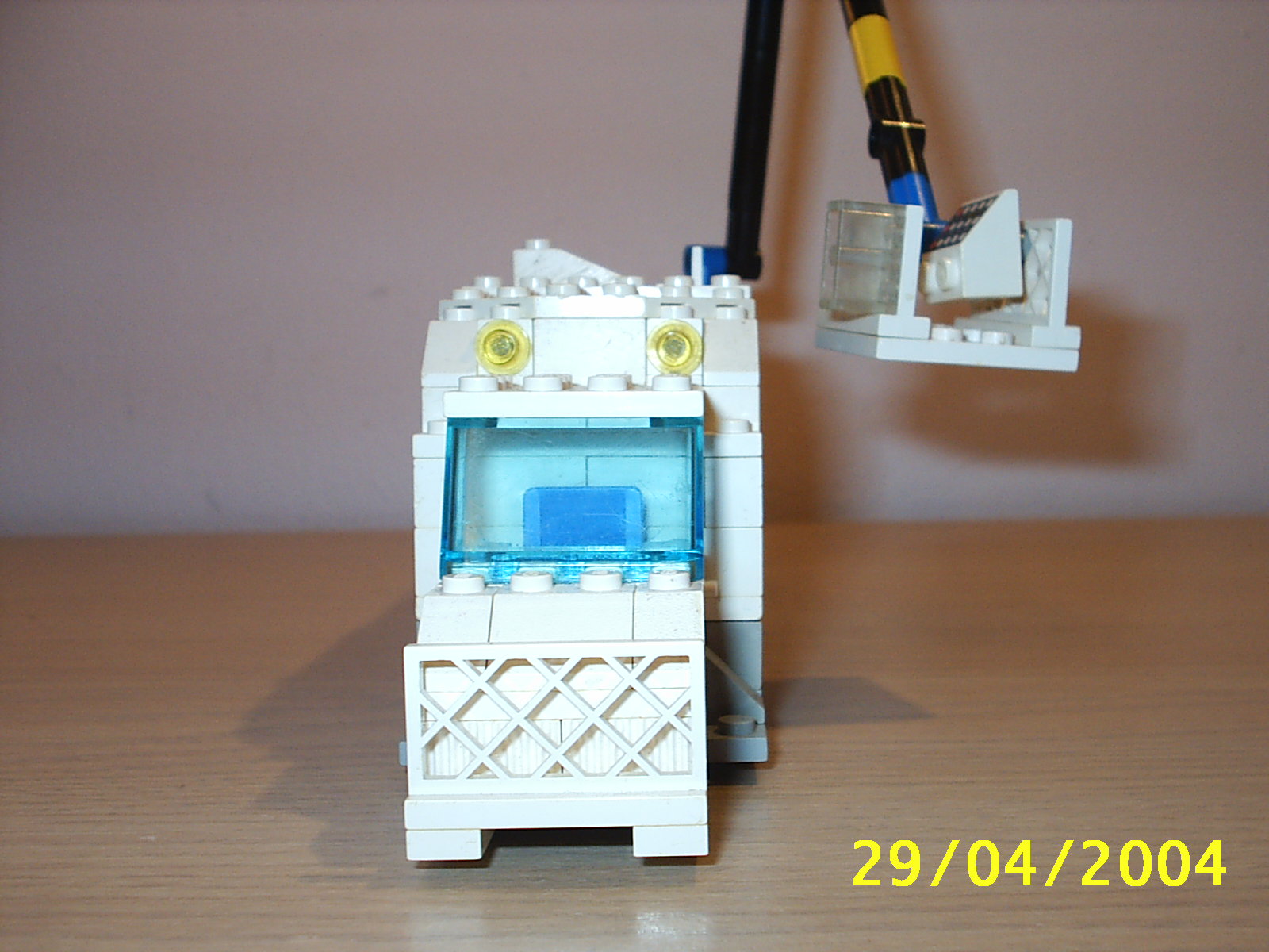 s2010012.jpg