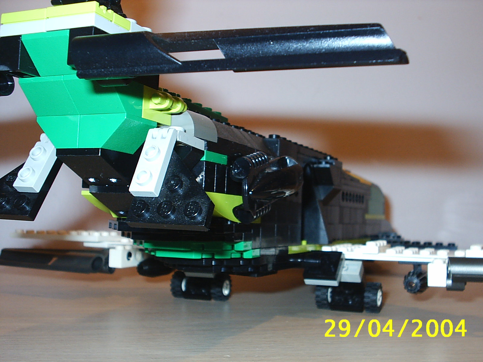 s2010005.jpg