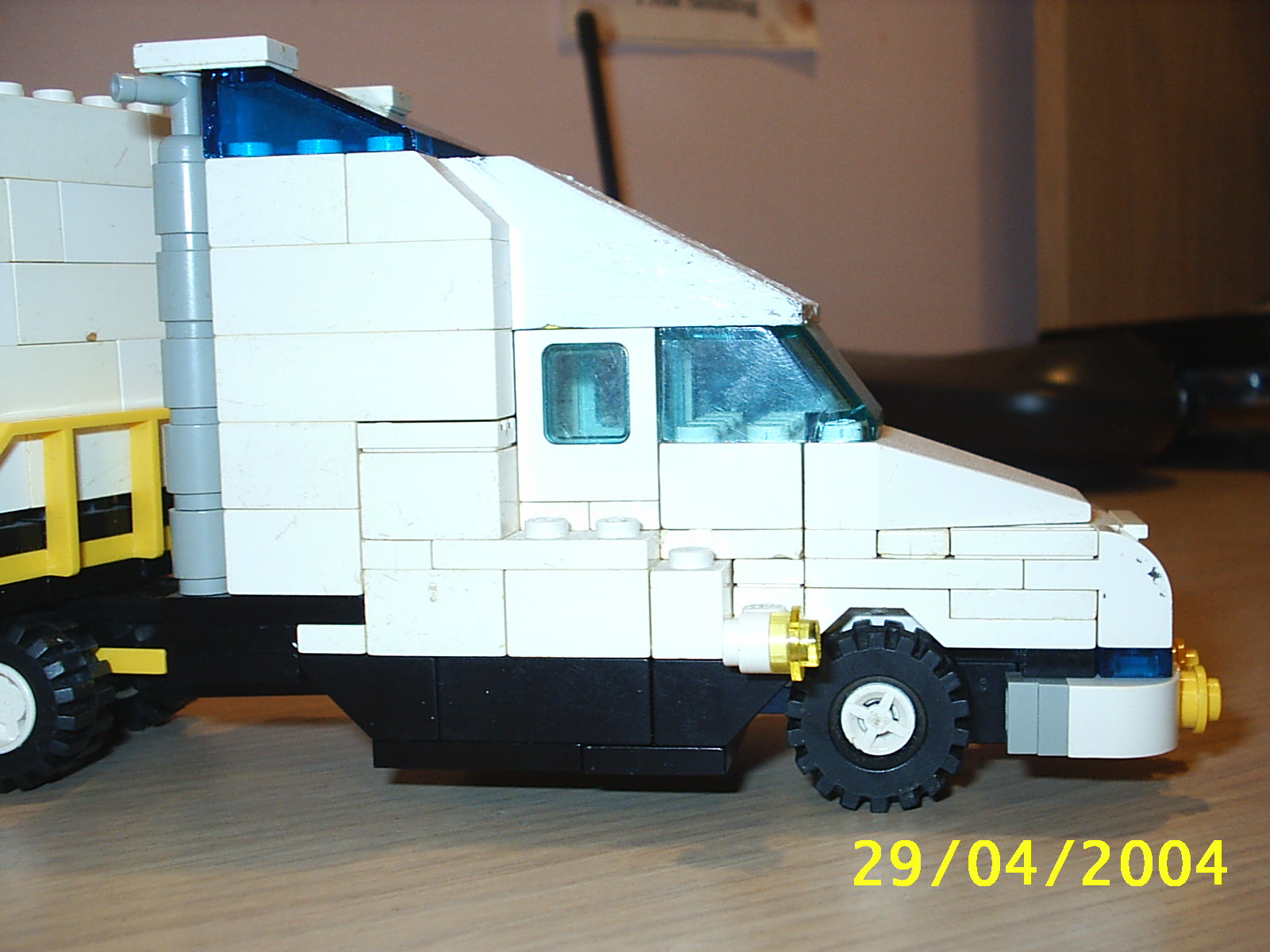 s2010006.jpg