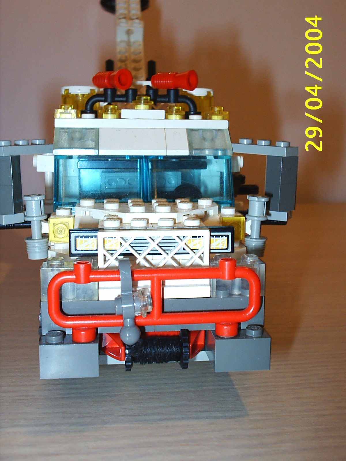 s2010002.jpg