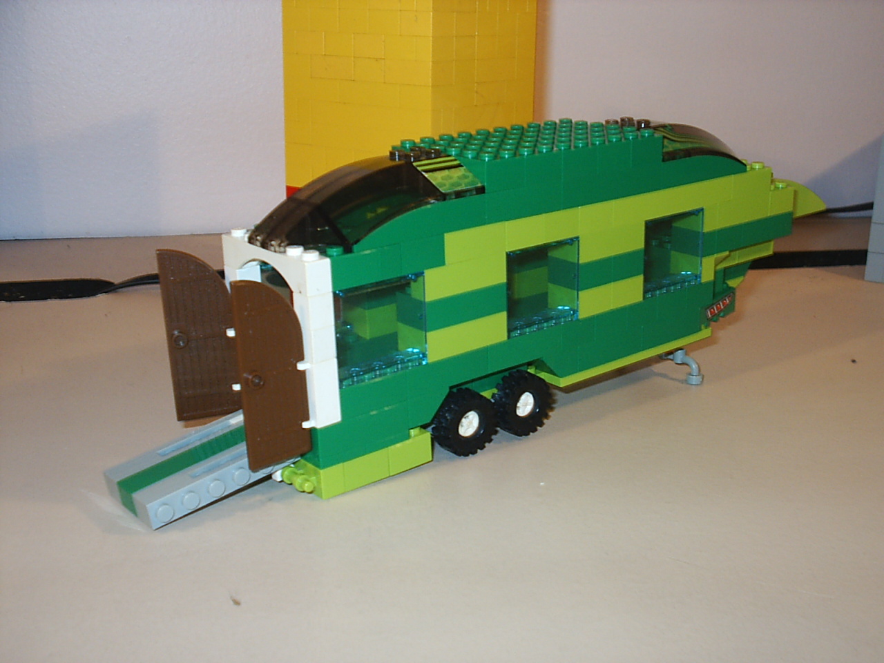 s2010012.jpg