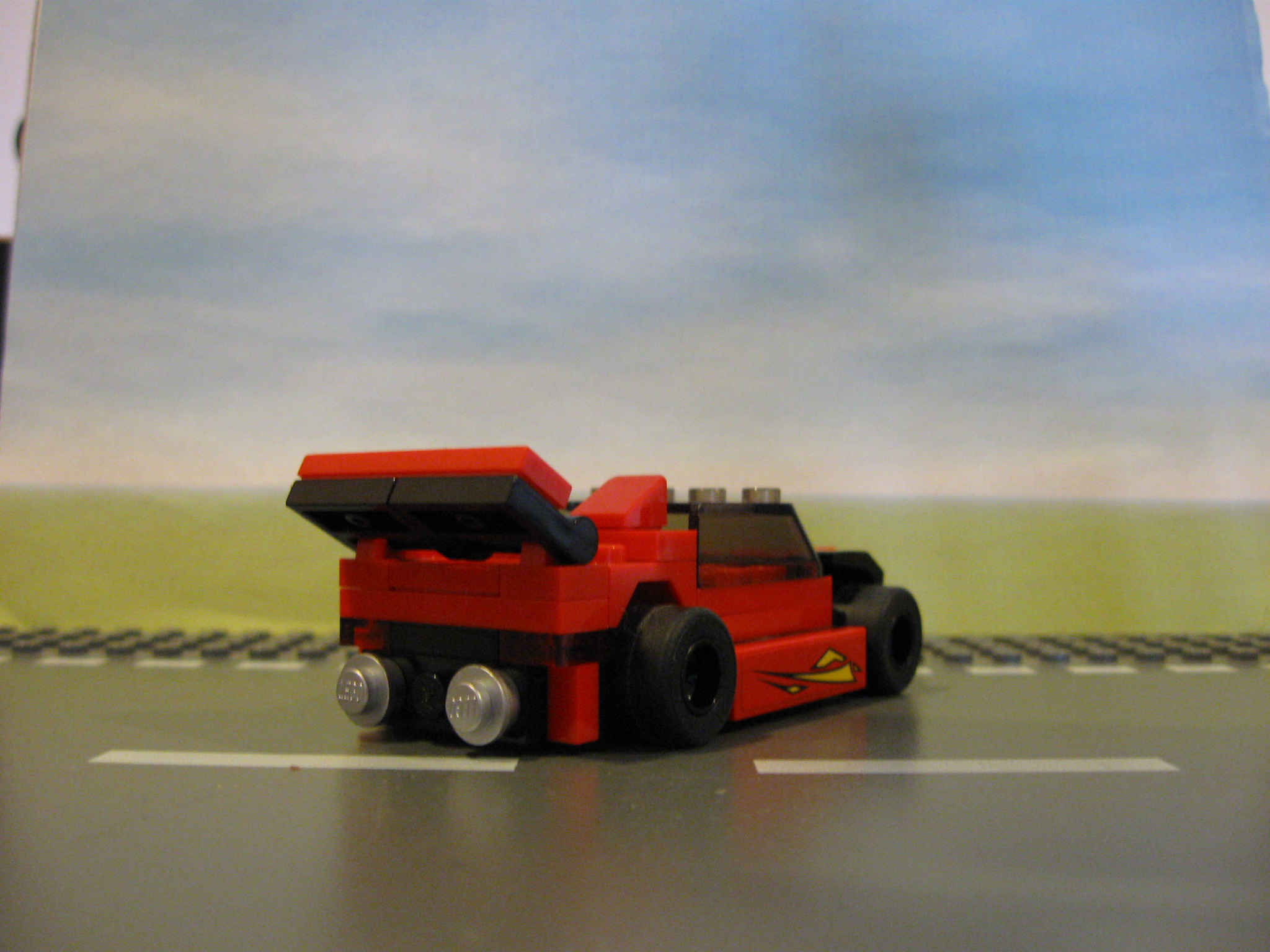 r-roadster-2.jpg