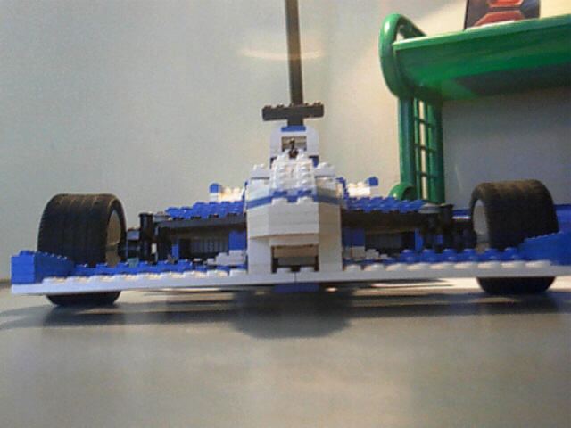 f12003-10.jpg