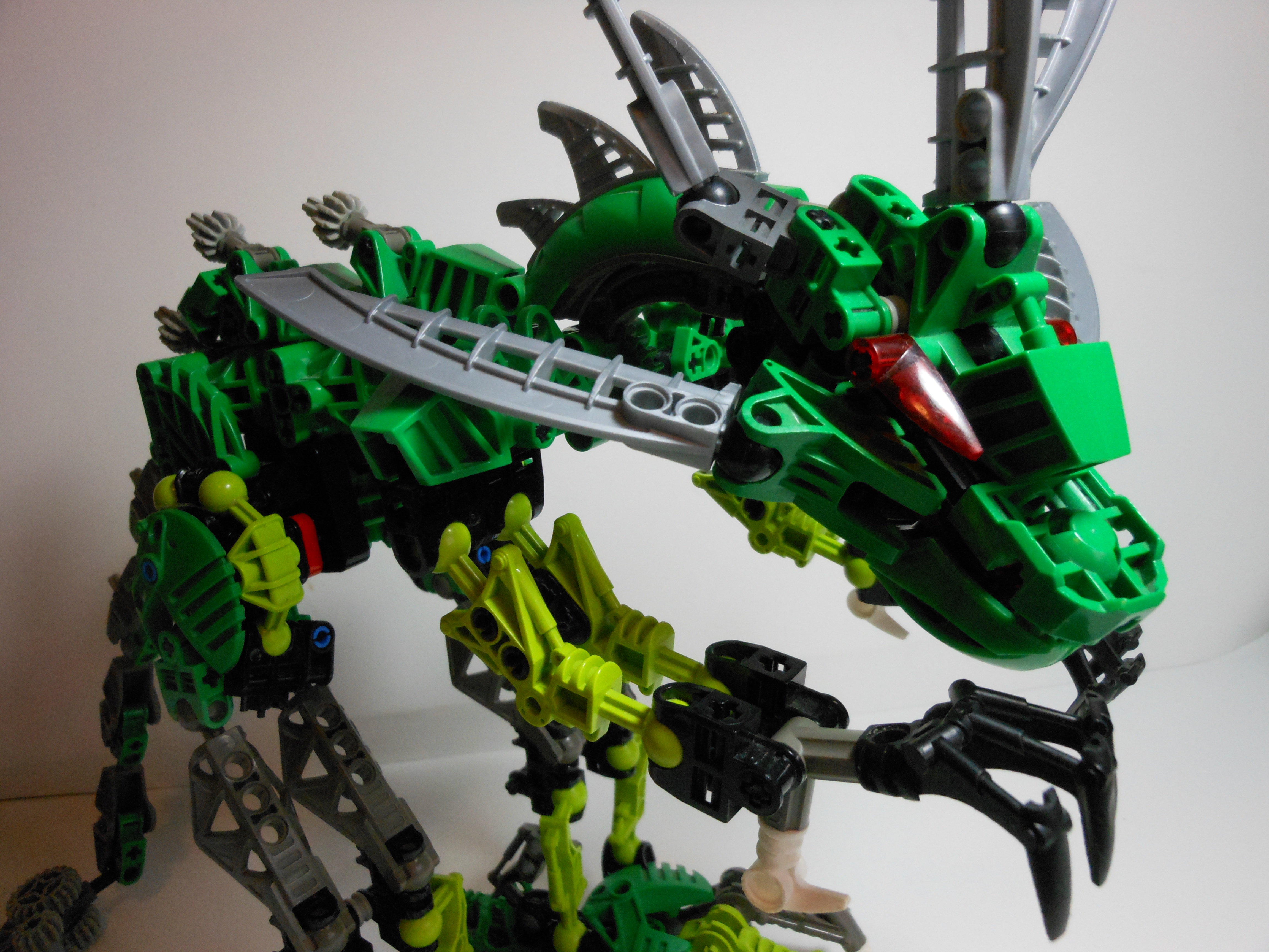 tah_006a.jpg