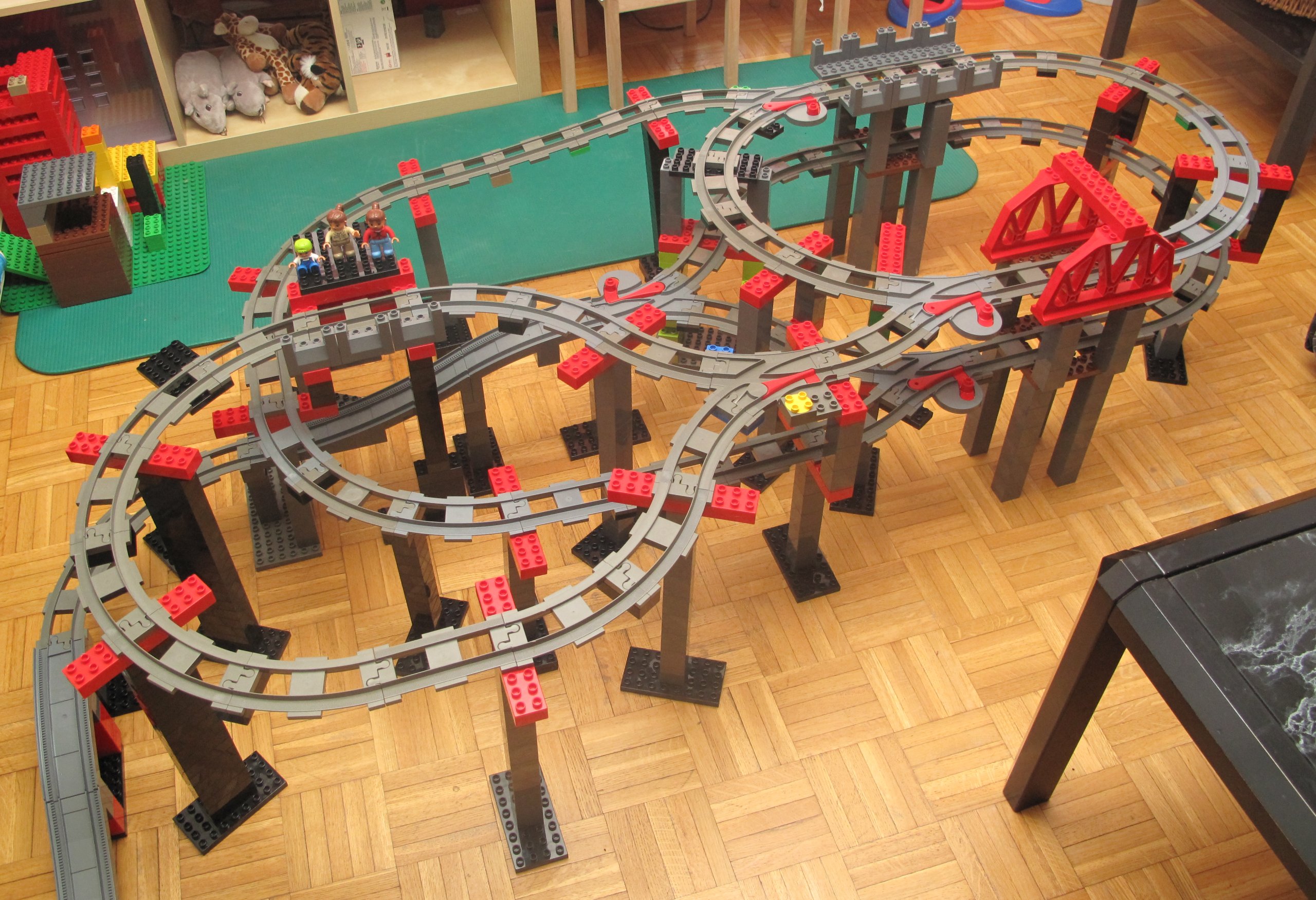duplo-train-design01-00.jpg