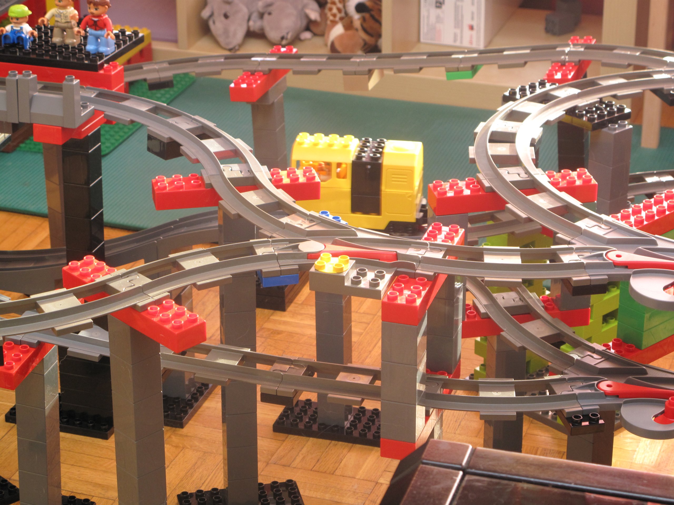 duplo-train-design01-18.jpg