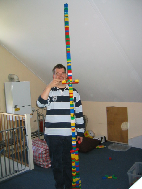 huge_lego_tower.jpg