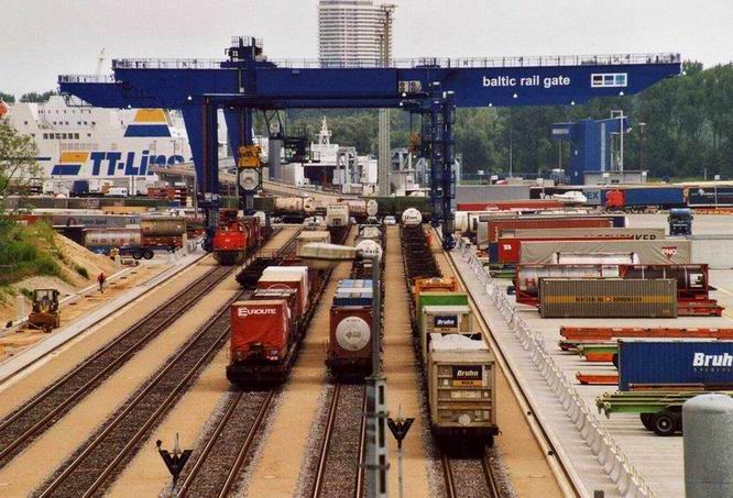 pc_z_balticrailgate1.jpg