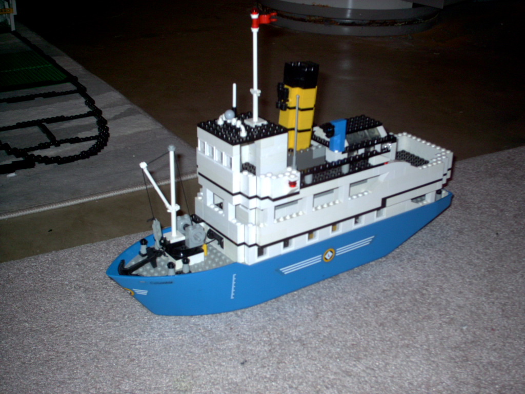lego_ship.jpg