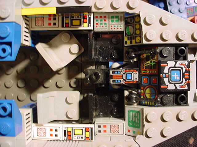 falconcockpit13.jpg