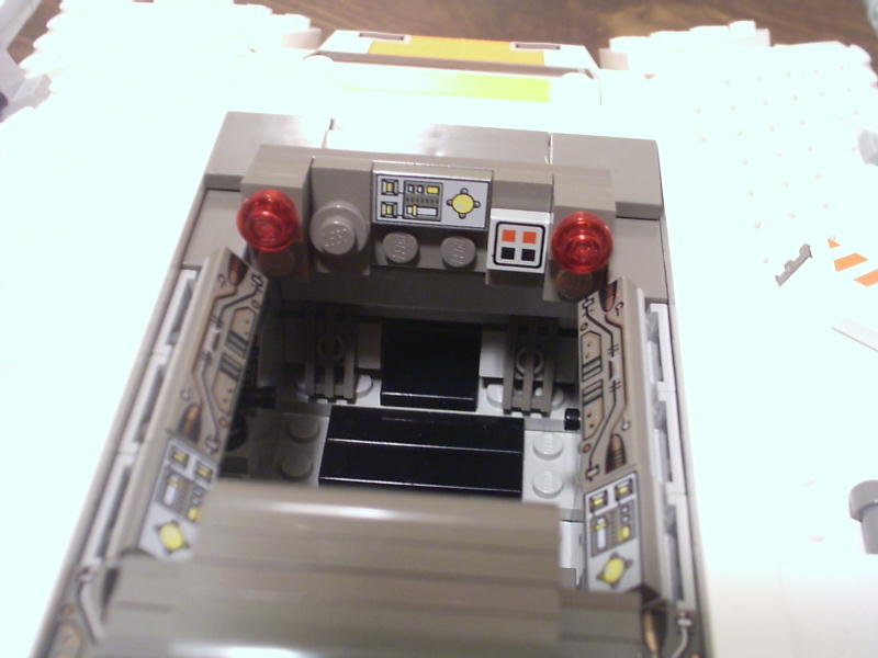cockpit03.jpg