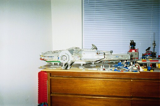 falconside0002.jpg