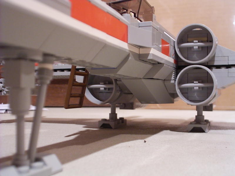 xwing43gear_detail.jpg