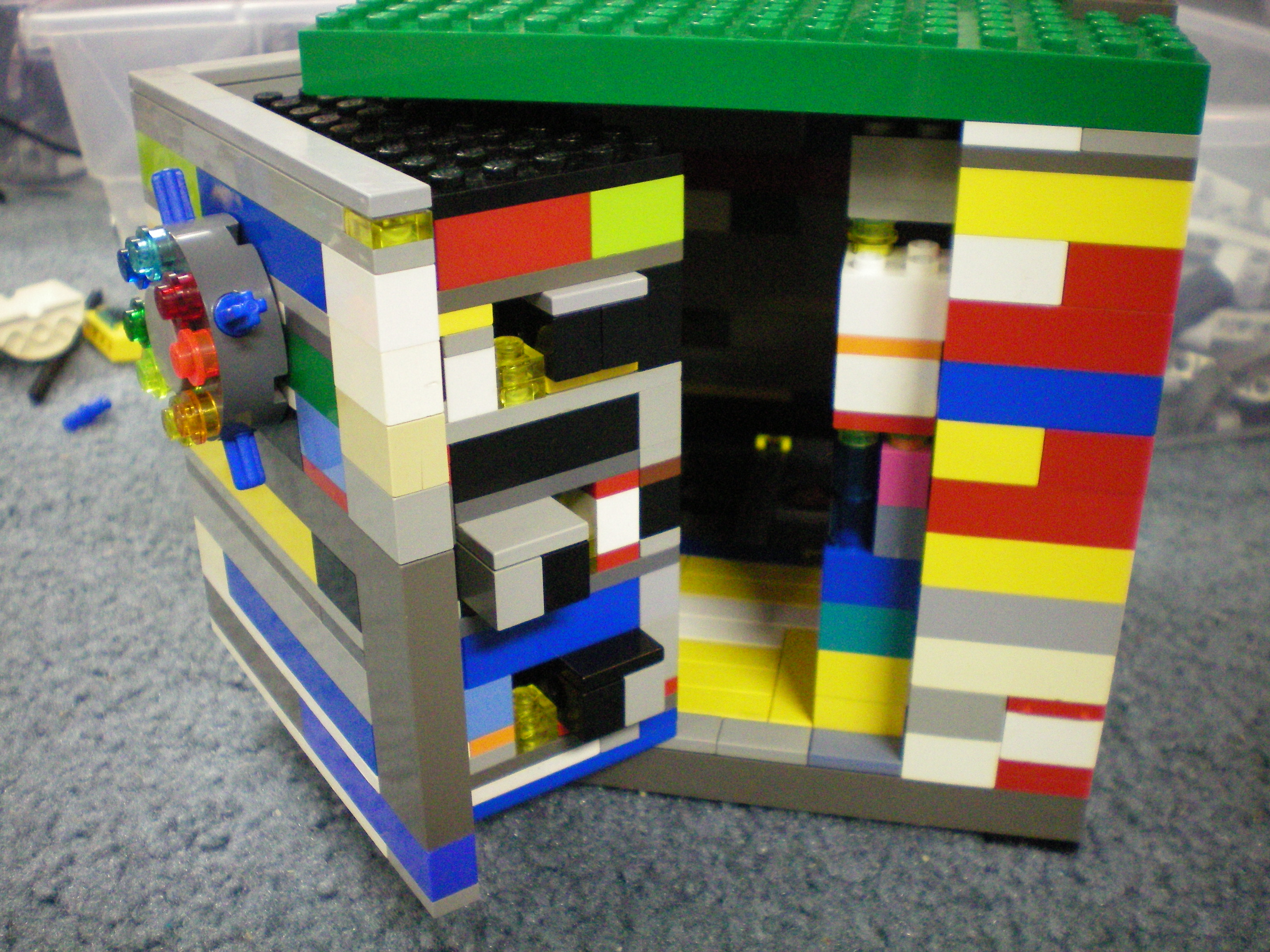 lego_combination_lock_safe.jpg