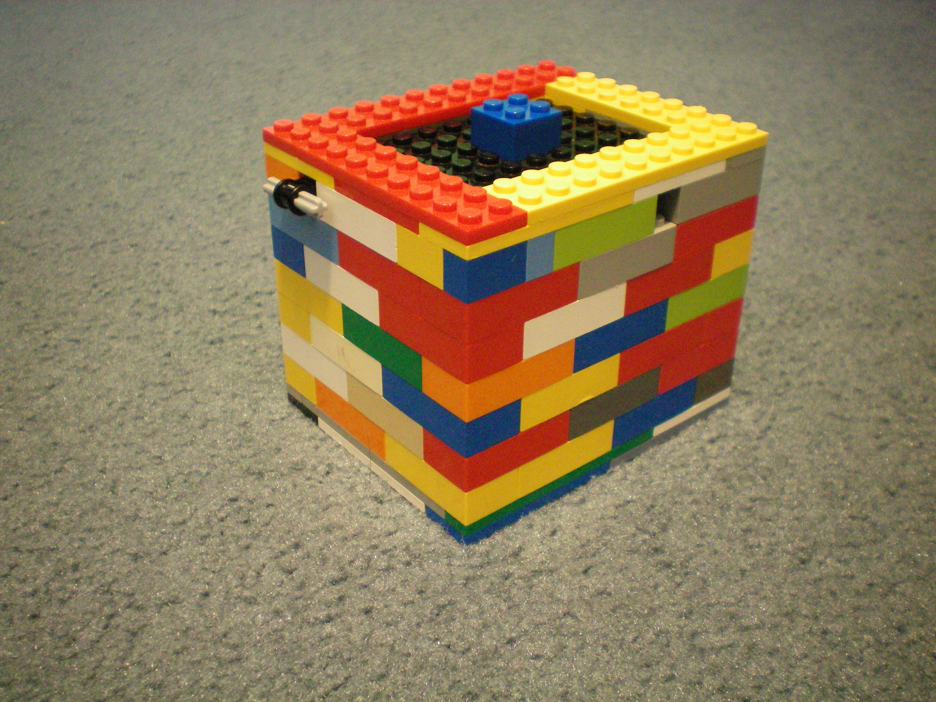 lego_spring_puzzle_box_2.jpg