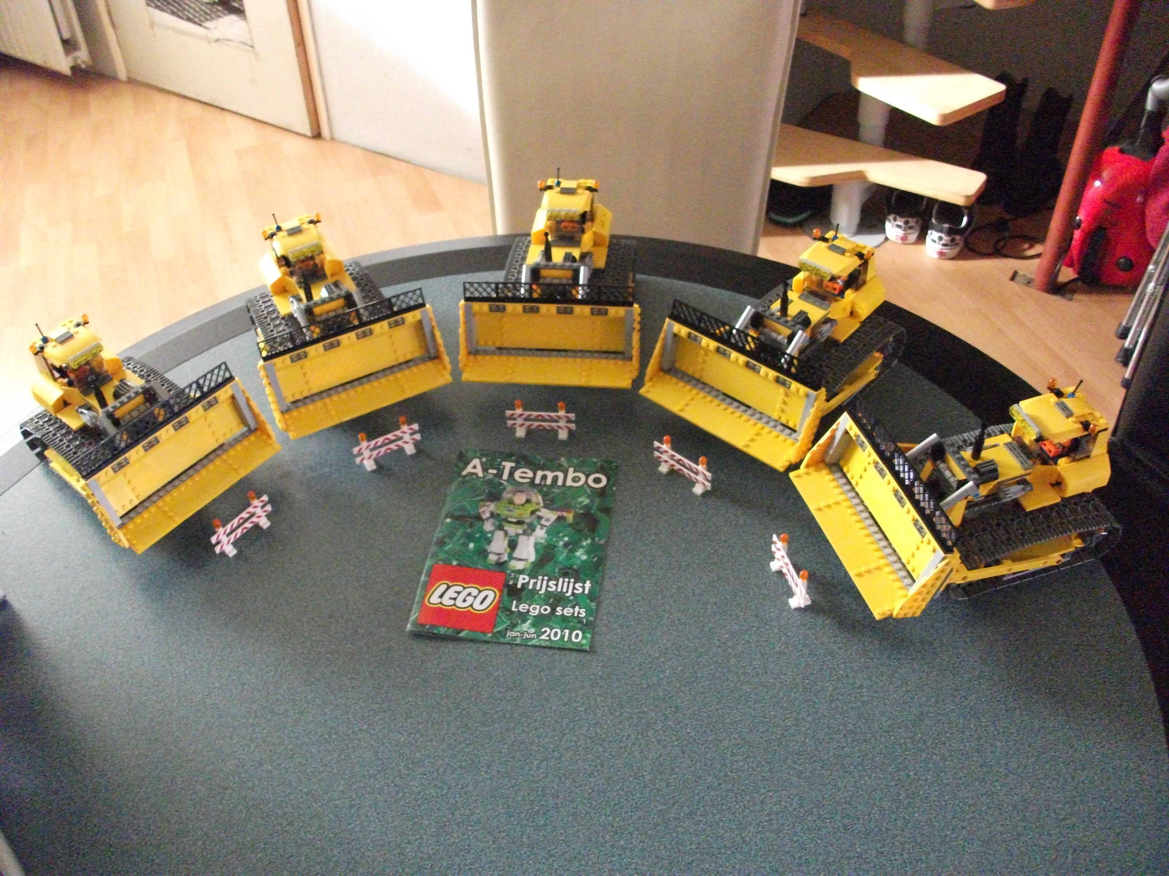 lego_city_bulldozer_7685.jpg