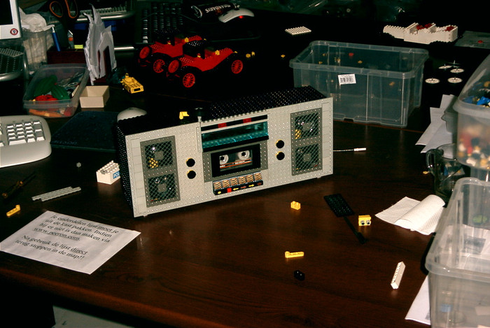 lego_radio_2.jpeg
