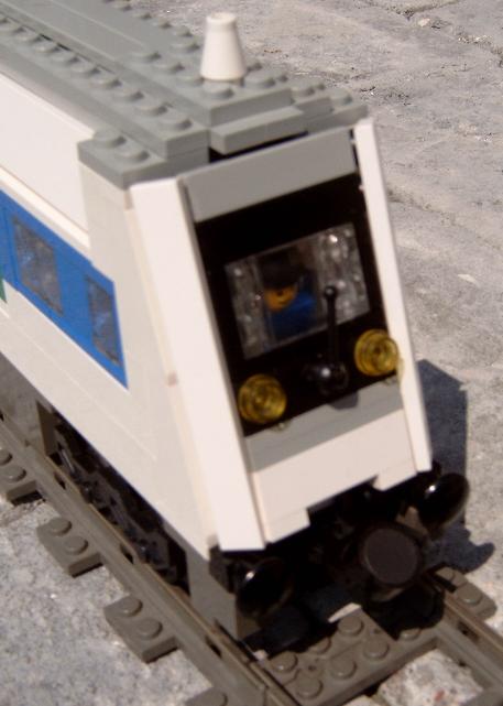 front_1.jpg