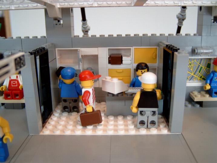 insidestation1.jpg