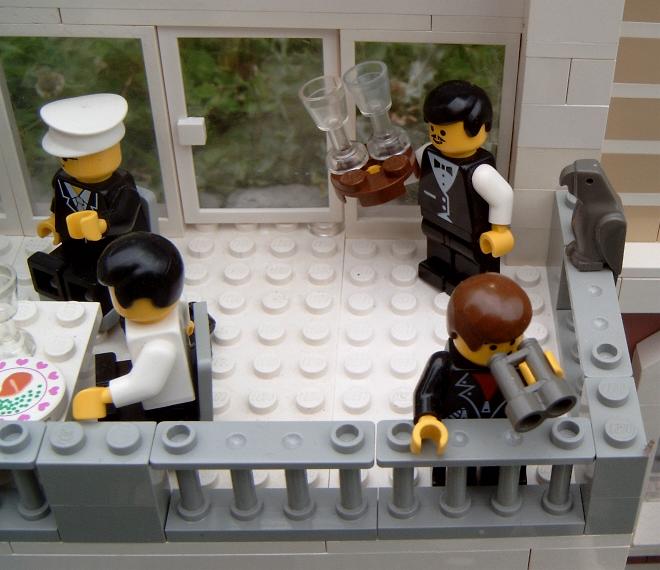 balcony_3.jpg