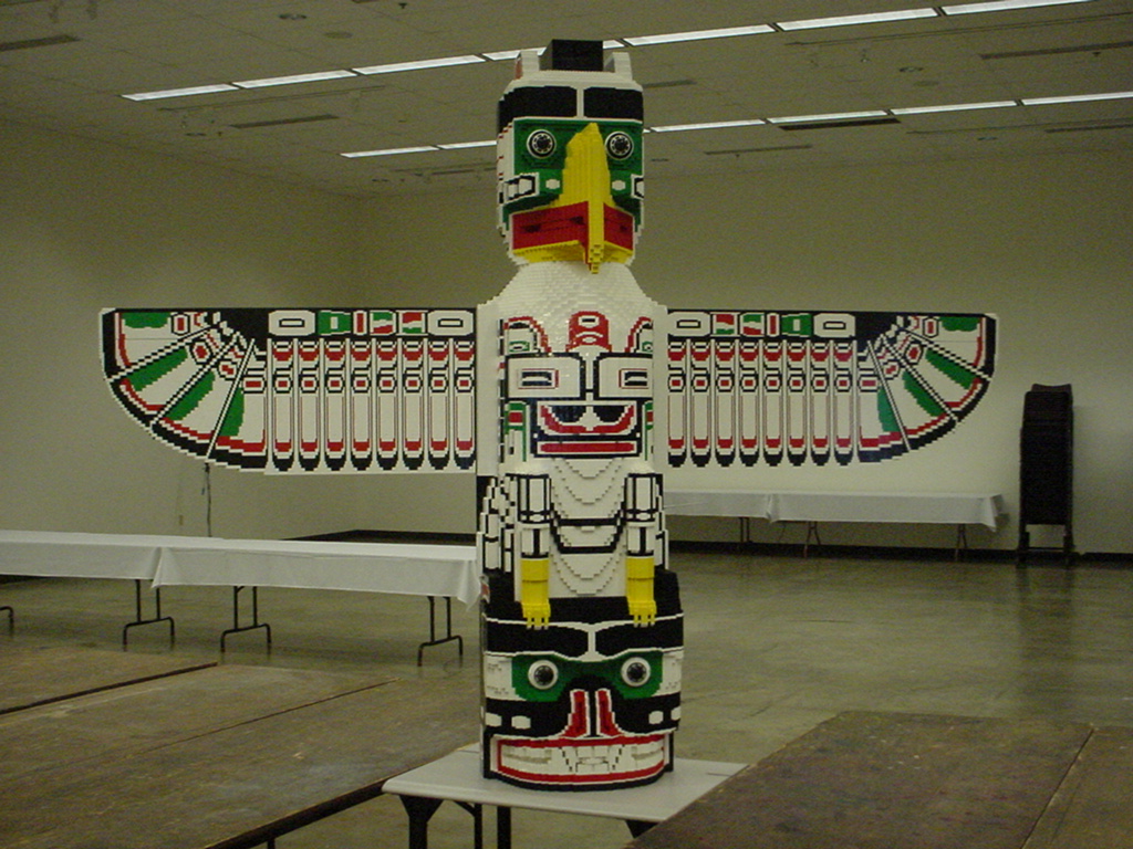 totem_pole_2.jpg