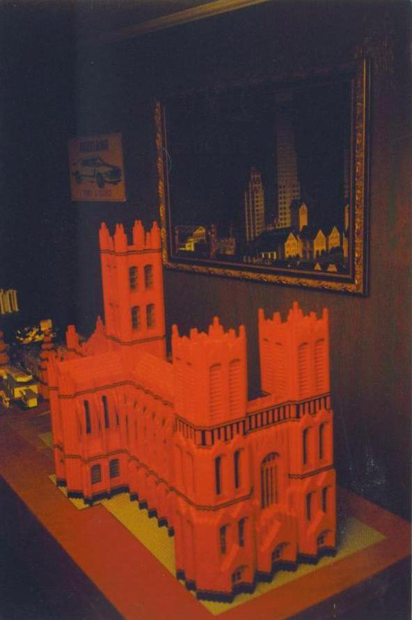 legocathedral1.jpg
