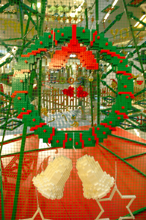 wreath_and_bells.jpg