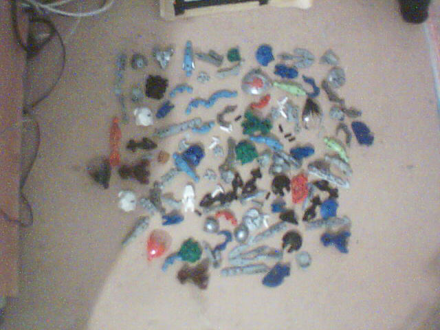 bionicle_parts_2.bmp