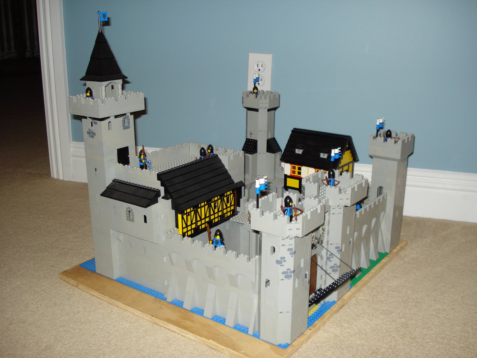 castle1.jpg