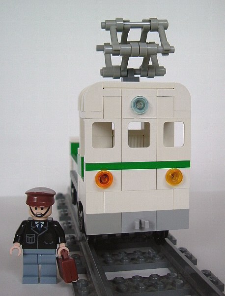 cargotrainmini2.jpg