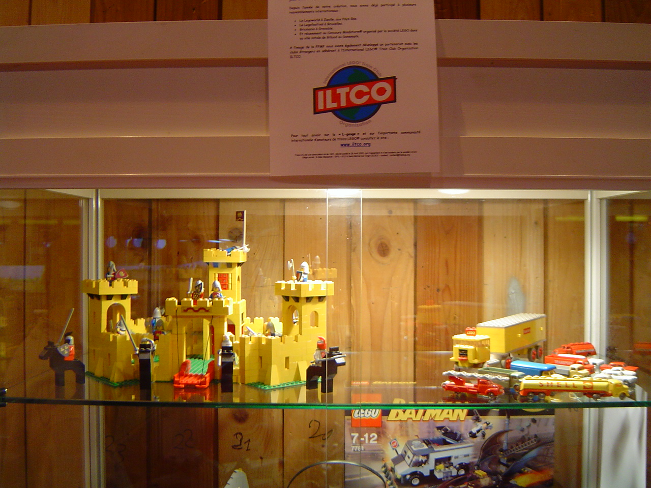 vitrine_2.jpg
