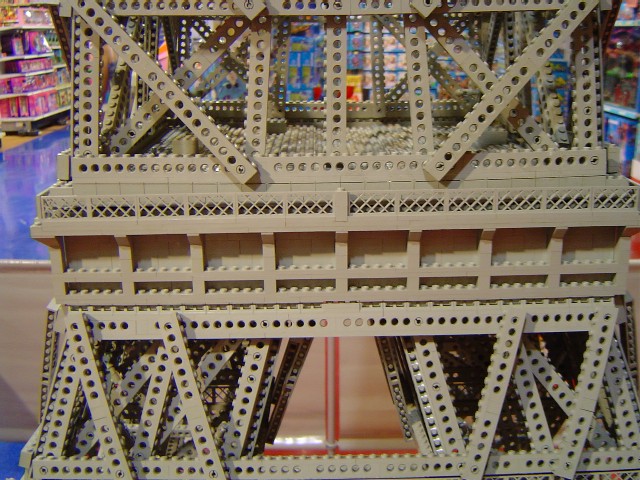 tru_toureiffel003.jpg