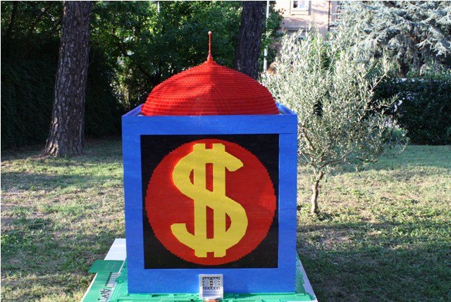 a_money_bin_2.jpg