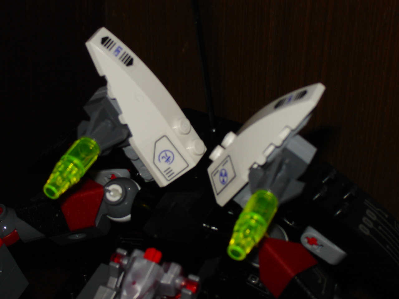 lego-gnat-03.jpg