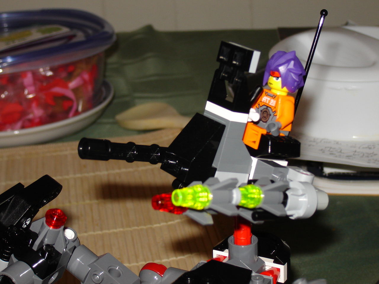 lego-greyhound-05.jpg