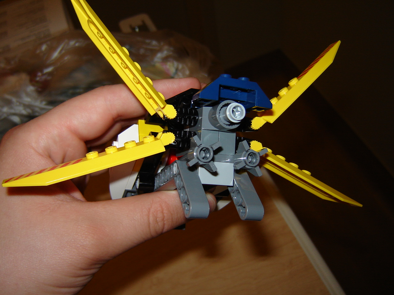 lego-h-flyer-05.jpg