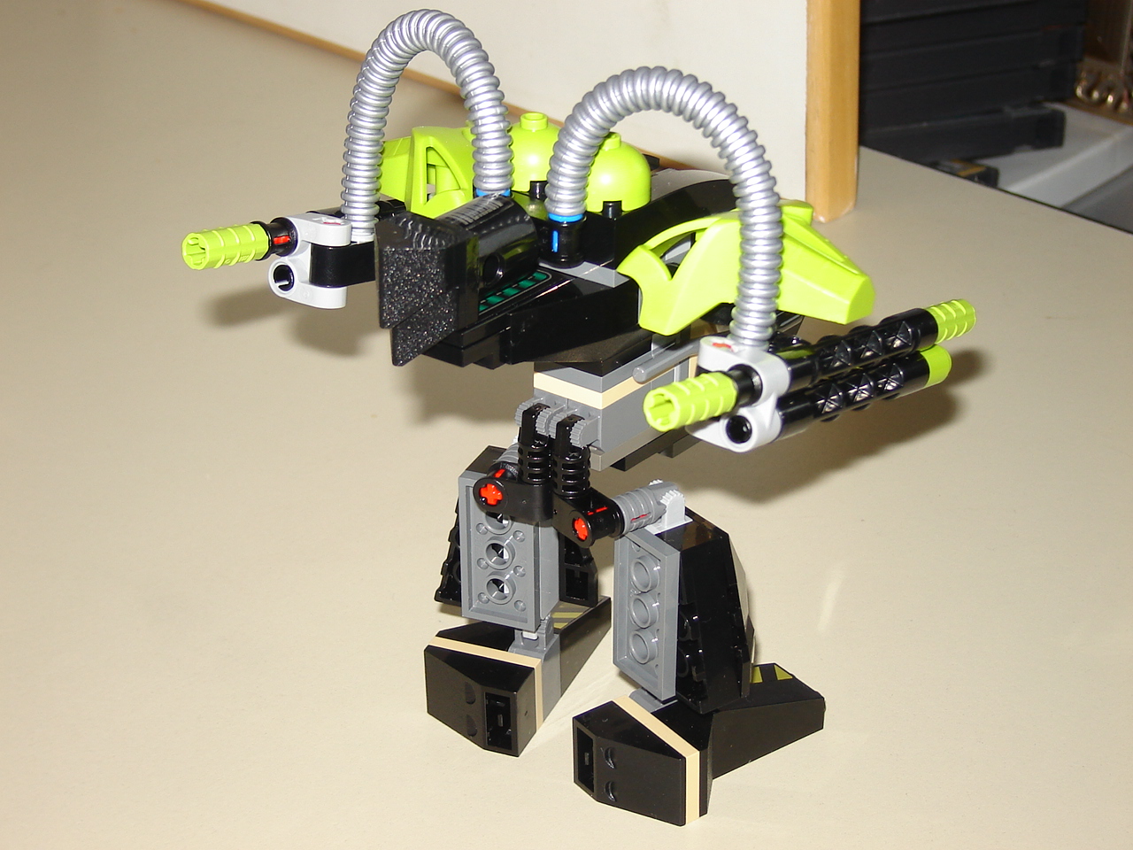 lego-nighthawk-04.jpg
