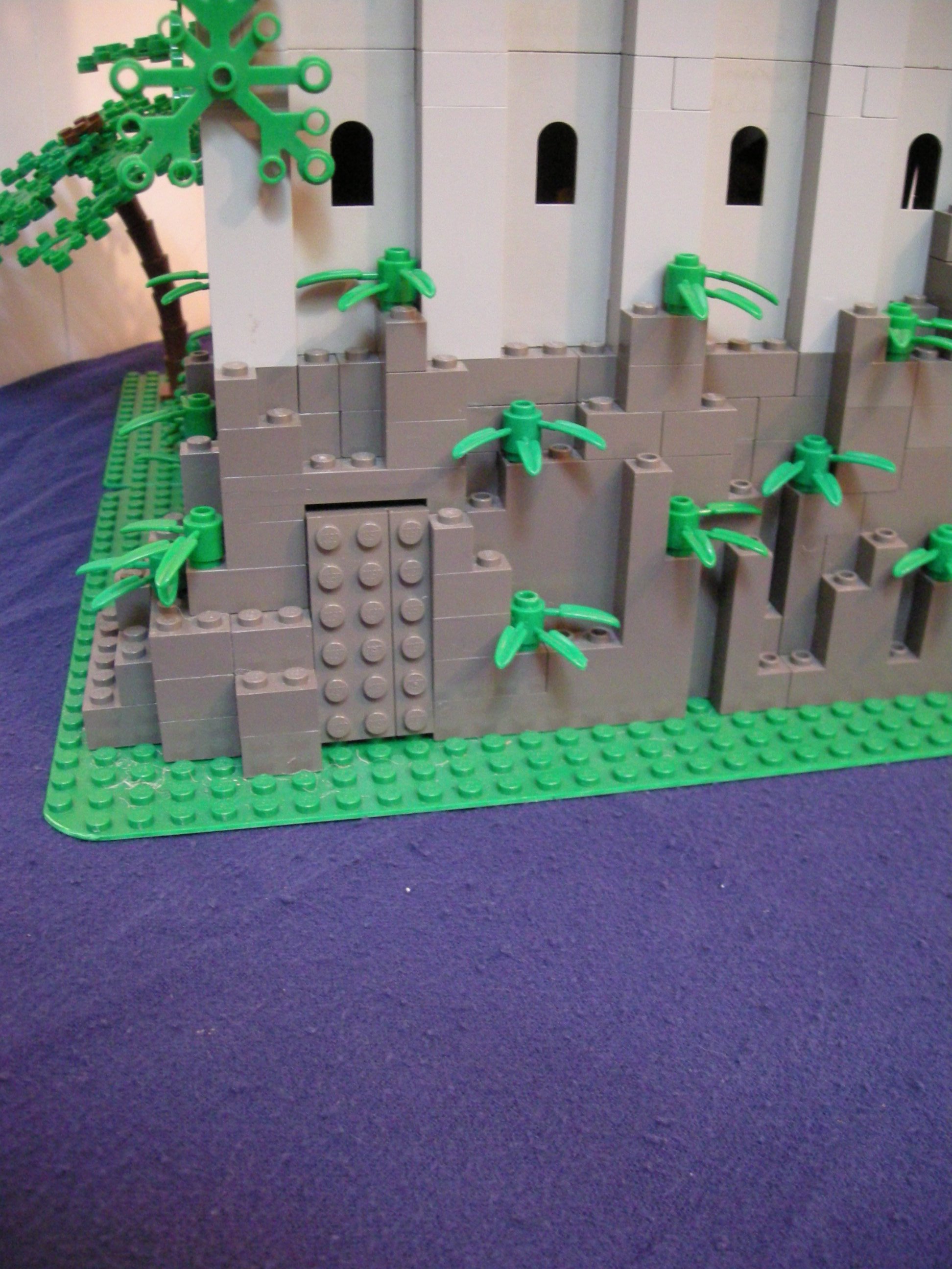 wolfpack_castle_007.jpg